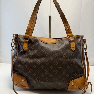 Louis Vuitton
Louis Vuitton Monogram Canvas Estrela MM Bag